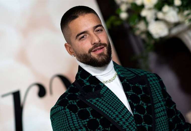 Maluma denuncia discriminación por usar short