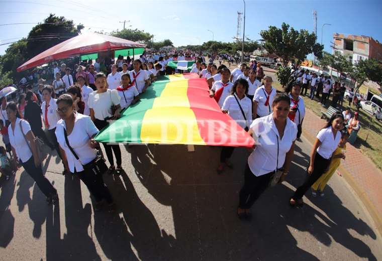 Fervor cívico, por los 41 años del Plan Tres Mil