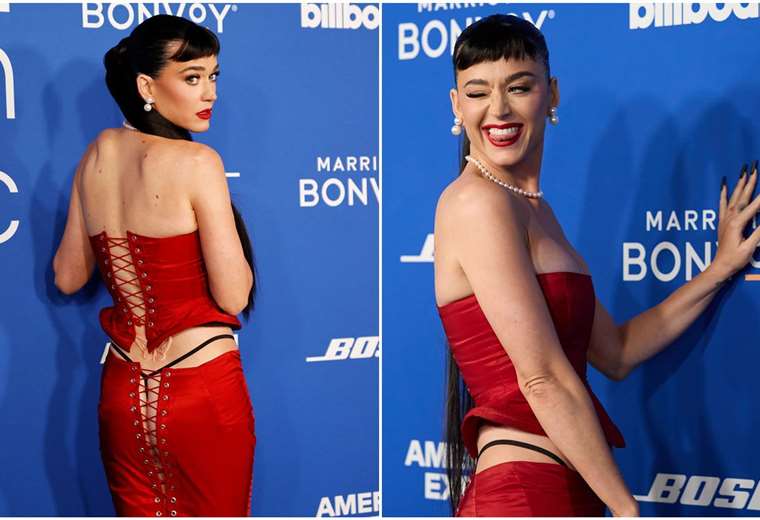 Katy Perry usa una atrevida falda y enseña parte de su glúteo