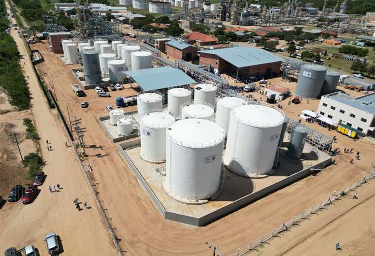 Arce inaugura la primera planta de biodiésel en Santa Cruz