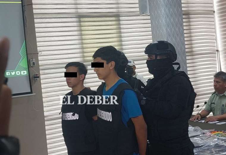 Aprehenden a dos de los tres antisociales que asaltaron a una mujer en la capital cruceña