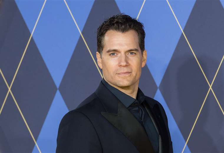 De papacito a papá, Henry Cavill será padre de su primer hijo