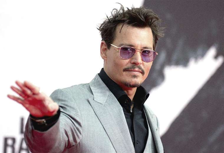 Johnny Depp lanza una colección de arte inspirada en el tarot