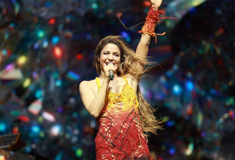 Shakira cautiva en Coachella en una jornada dominada por artistas latinos