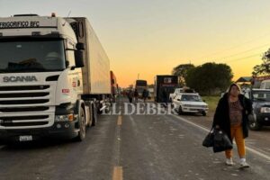 Se mantiene el bloqueo en San Julián, fracasa el diálogo entre el transporte y la Gobernación