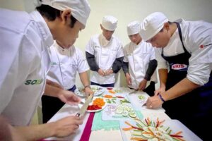 Save The Children y la Gobernación promueven cursos de gastronomía para personas sin y con capacidades diferentes