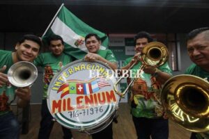 Bolivianos en Virginia se preparan para festejar el carnaval al ritmo de la banda