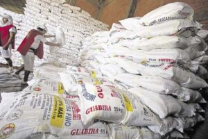 Tras acuerdo con el Gobierno, cañeros duplicarán la exportación de azúcar