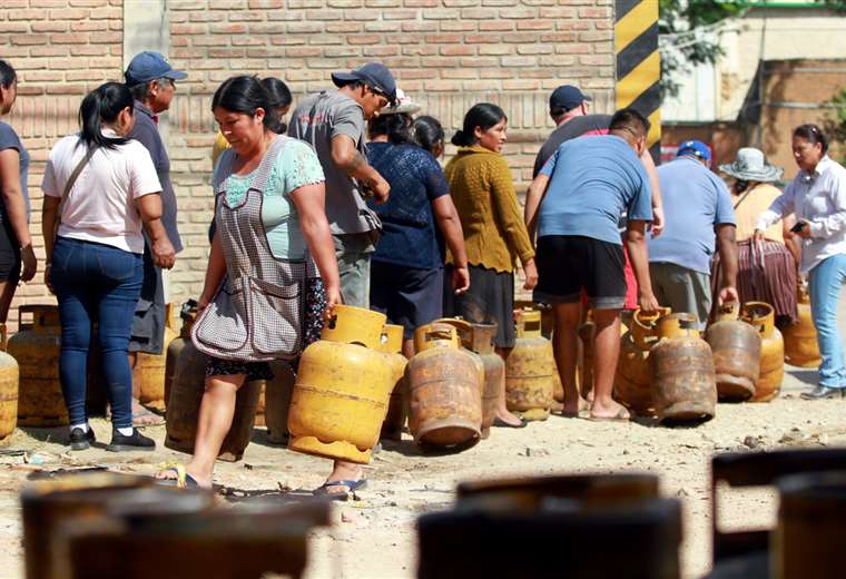 Agencia de Hidrocarburos ve una sobredemanda de gas licuado que puede llegar a 500 mil garrafas, lo que complica el abastecimiento