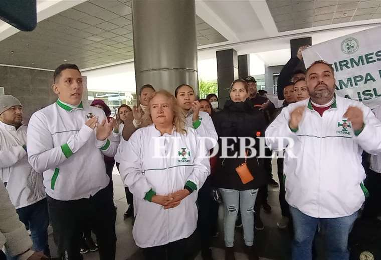 Médicos denuncian «falta de gestión» de la directora de Salud y exigen mejoras en los hospitales