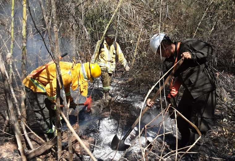 Santa Cruz registra siete incendios activos y 2.594 focos de calor