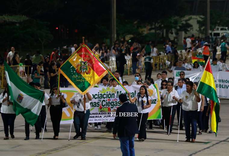 ¿Por qué la Gobernación descarta la organización del desfile del 6 de agosto?