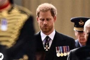 Príncipe Enrique persiste en su campaña contra los tabloides británicos