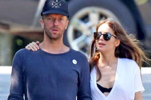 Representante de Dakota Johnson desmiente los rumores de separación con Chris Martin