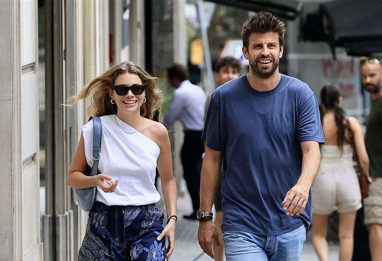 Afirman que Clara Chía y Piqué ya han iniciado la organización de su boda