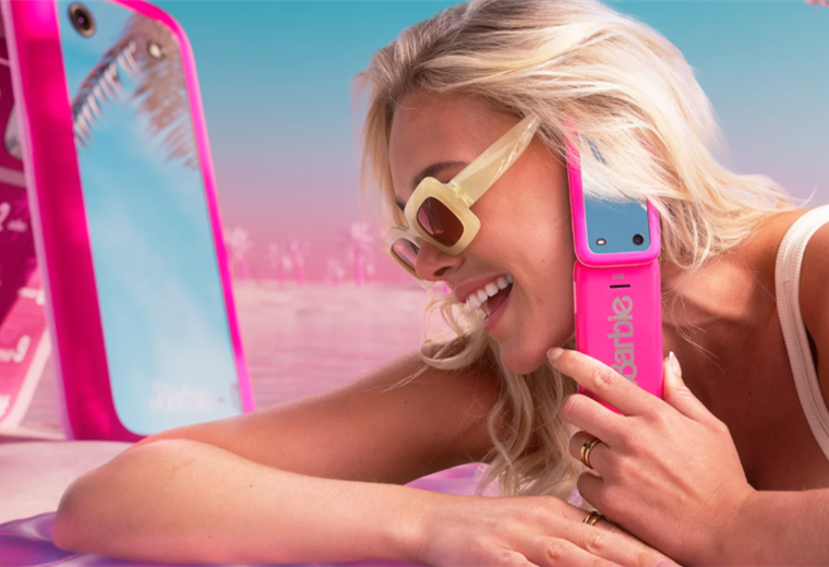 Ya llegó el Barbie Phone, el celular inspirado en la muñeca más famosa del mundo