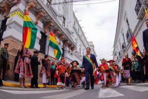 Sectores resaltan llamado al diálogo, pero observan un Gobierno débil y en campaña