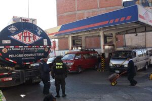 Transporte aún ve problemas en el abastecimiento de combustible