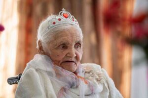 Una sudafricana celebra sus 118 años y se sitúa entre las personas más longevas del mundo