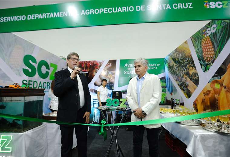 Gobernación expone sobre sanidad vegetal y animal en Expocruz