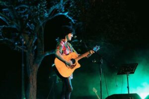 Belén Bowles, Mila Magal y Nia Cole le cantarán a las mujeres en su día