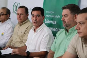 Anuncian Primera Cumbre Internacional de Líderes Agropecuarios en Santa Cruz