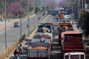 Transporte pesado convoca a una “cumbre abierta” para buscar soluciones ante la asfixia económica que atraviesan