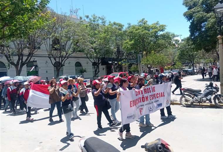 Sectores de Tarija protagonizan marcha de protesta contra el gobierno