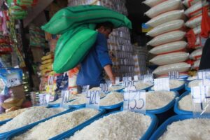 Crece incertidumbre por incremento de precios de los alimentos; intermediarios del arroz niegan especulación