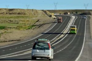 ABC informa que todas las rutas son transitables, pero recomienda conducir con precaución