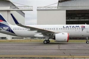 Latam logra renovación de la ATT para vuelos internacionales desde Bolivia