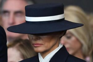 Melania Trump escogió un diseñador independiente para su look de investidura de 2025